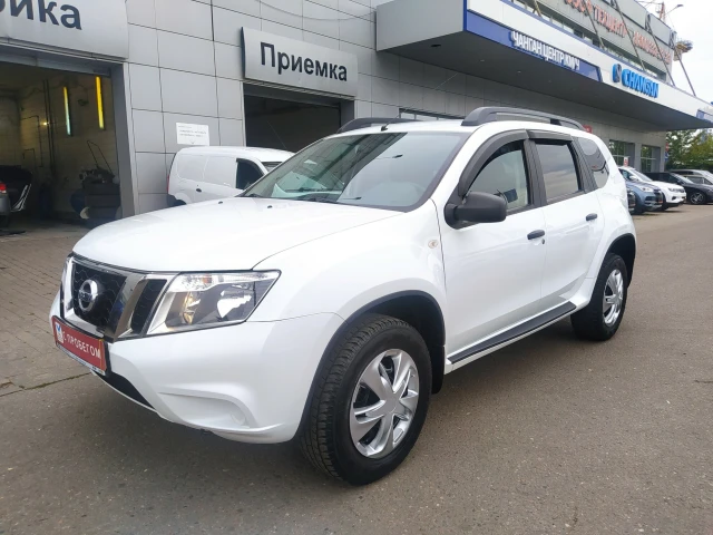 Nissan Terrano 3 поколение (D10)